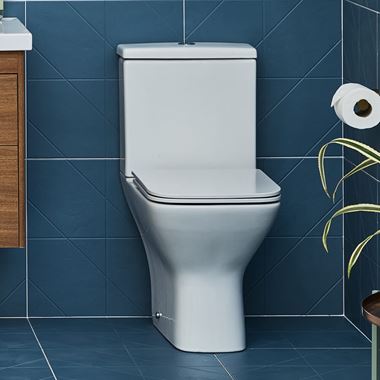 Britton Bathrooms Shoreditch Square Rimless Close Coupled Toilet & Seat - 600mm Projection