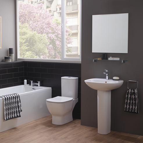 Ideal Standard Tesi Close Coupled Toilet with Aquablade® Flush Technology & Soft Close Seat
